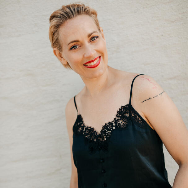 Krista - Lounge lady